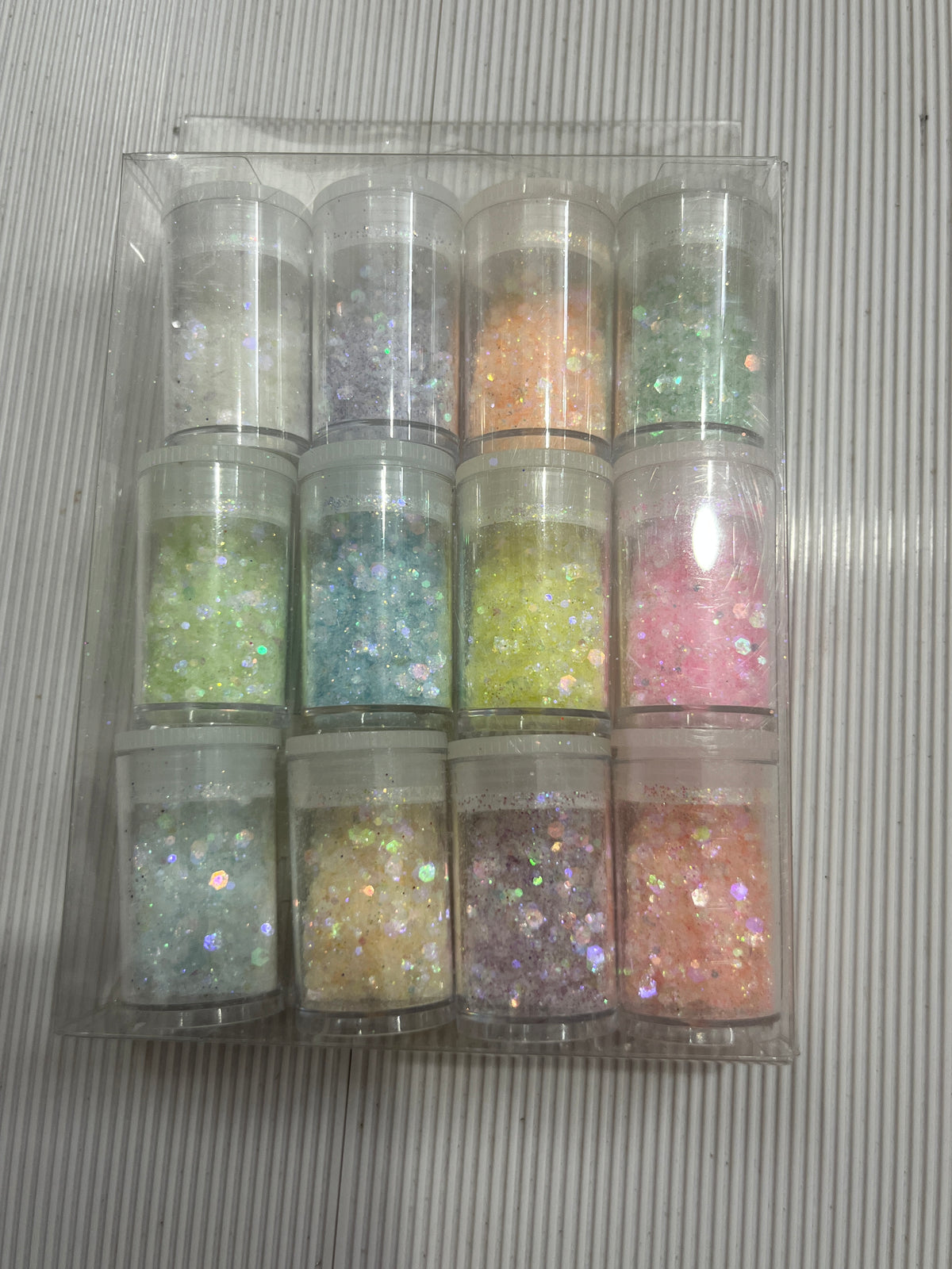 Multi color glitar chunk