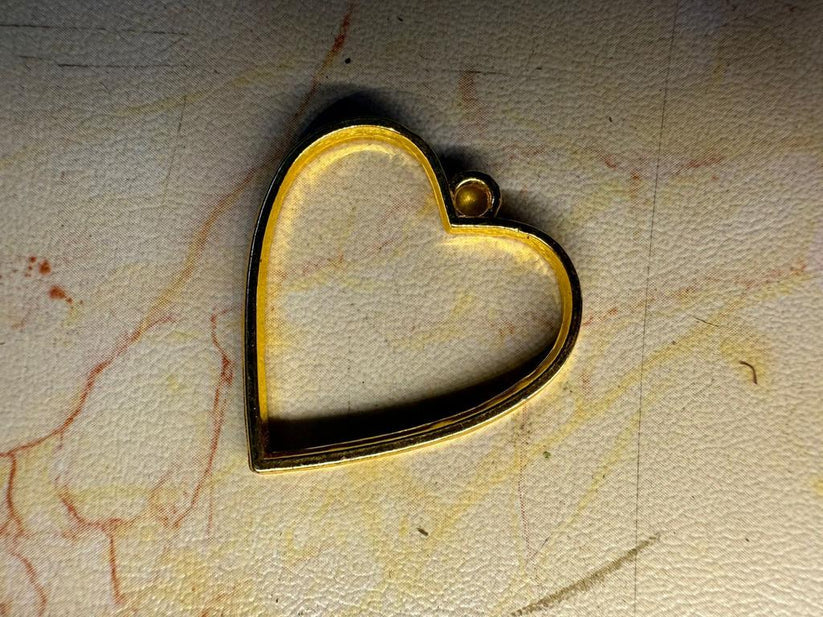 Heart silver bezel