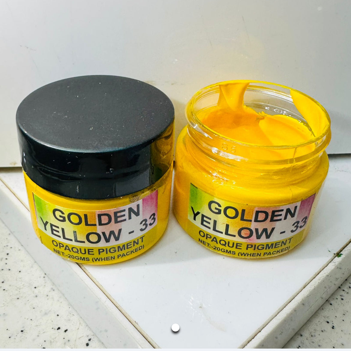 Golden yellow opaque pigment (20 gram)