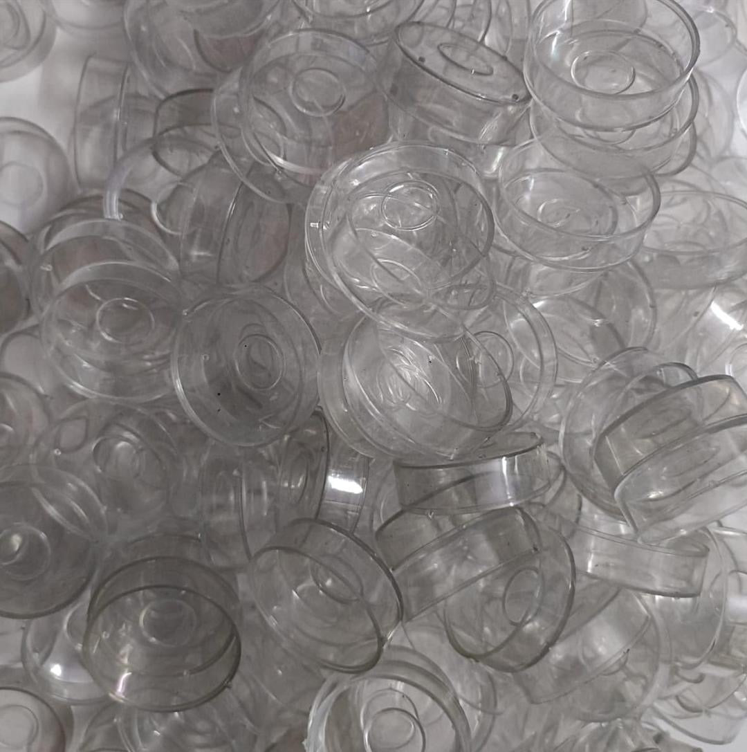 Round polycarbonated cup mould