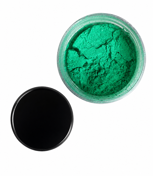 Emerald green pearl pigment
