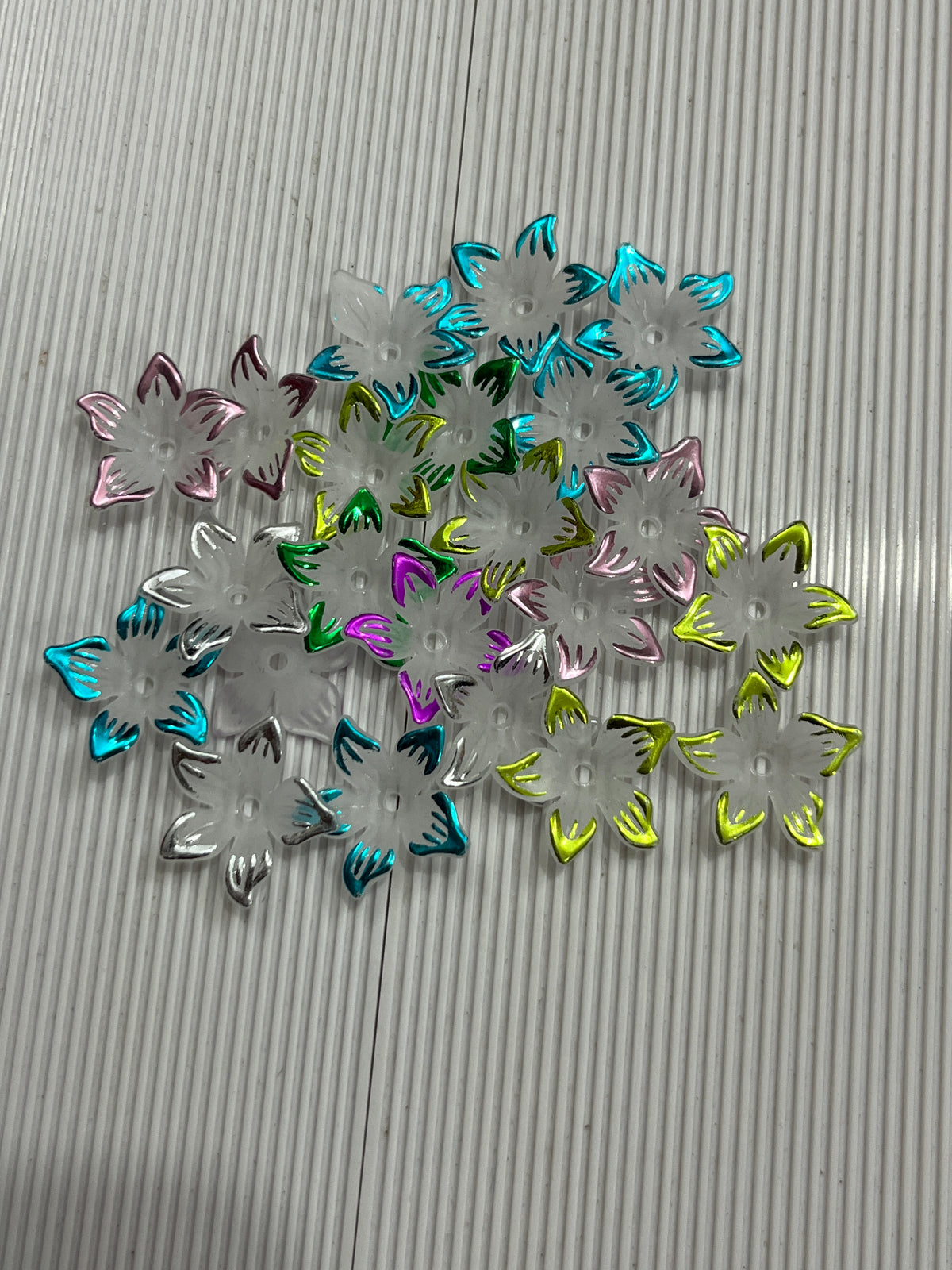 Artificial flowers mix colours