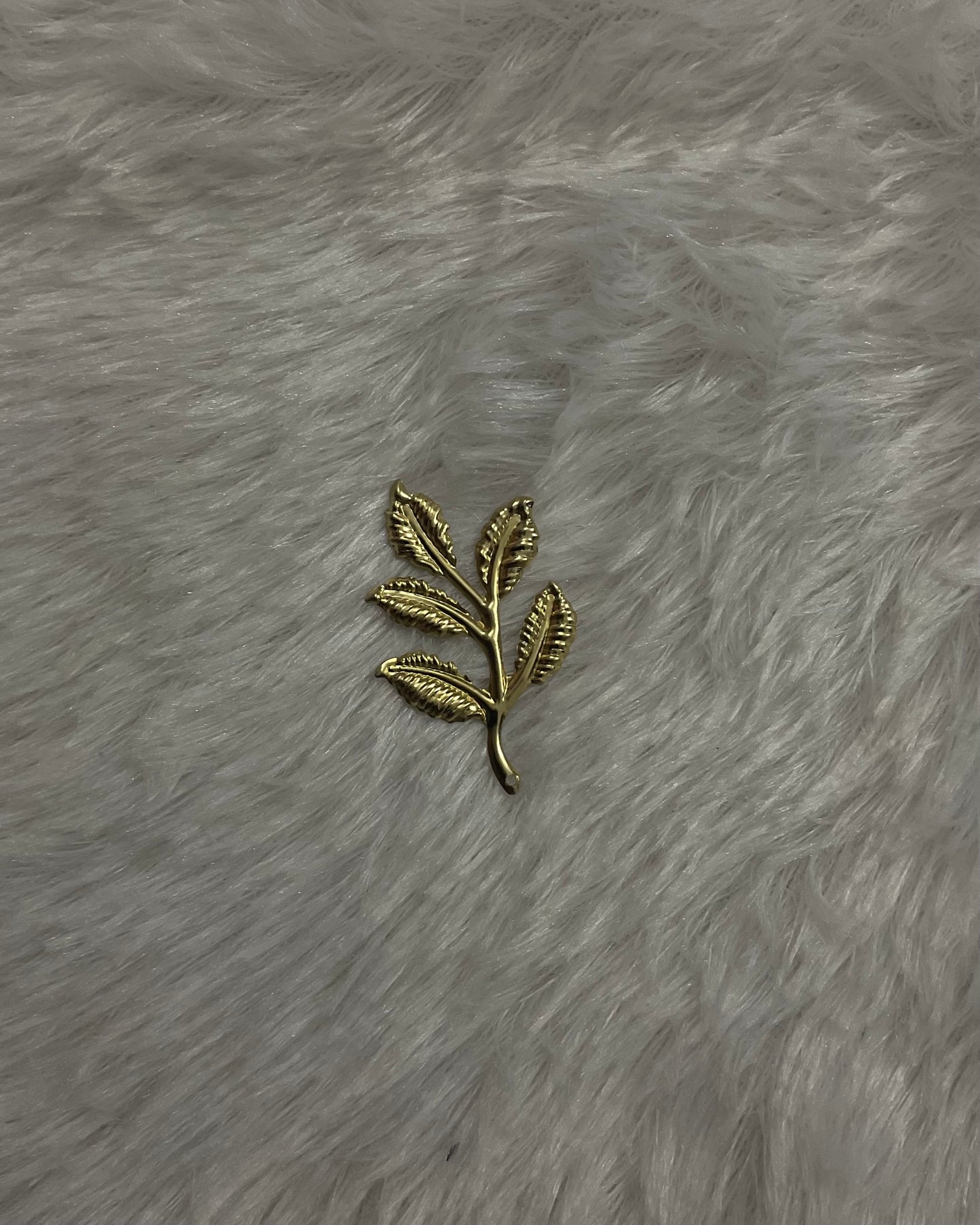 Metal leaf design