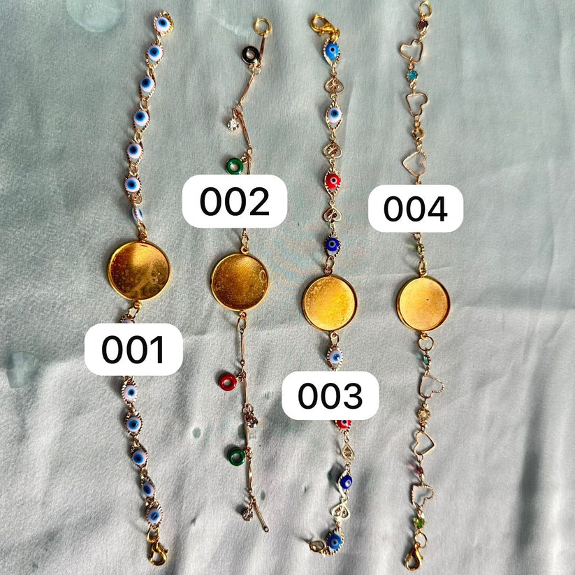 Rakhi bezel bracelet