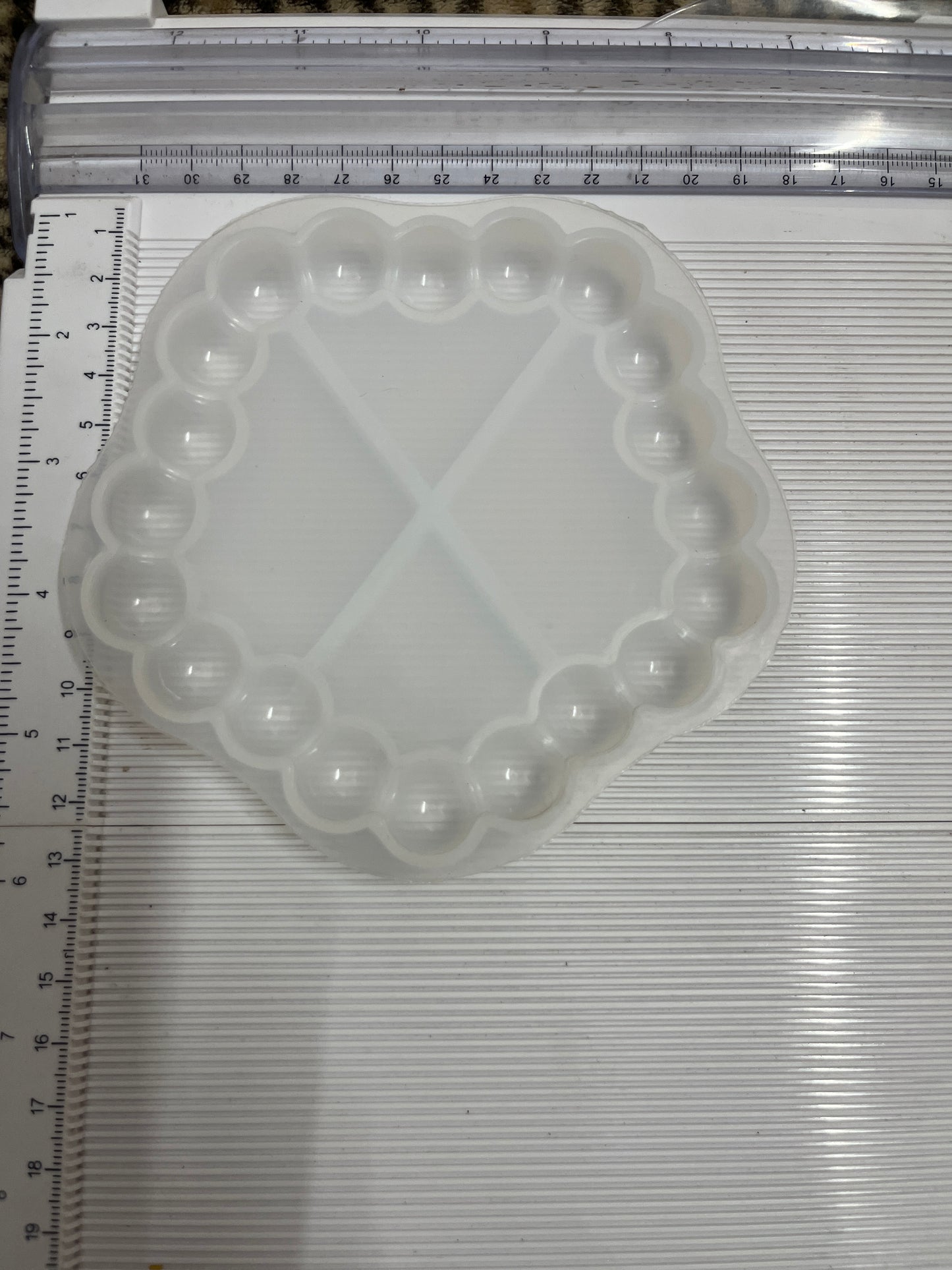 Dudle Border Flower shape Tray moulds