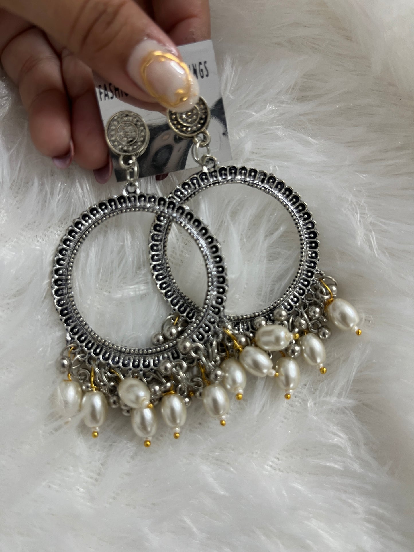 Round jumka with white Moti (silver)