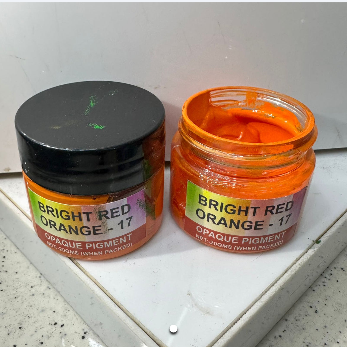 Bright red orange opaque pigment (20 gram)