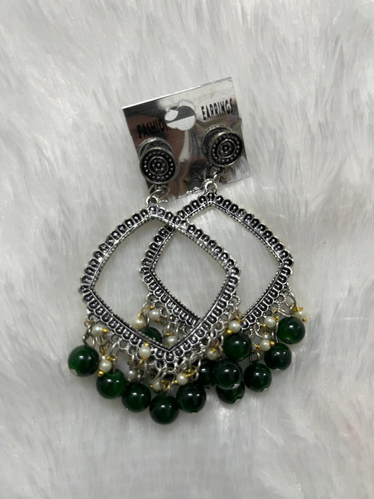 Rhombus Jhumka Earring - black moti