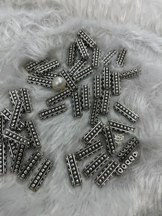 Silver beads B (1 pis)