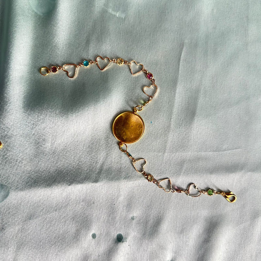 Rakhi bezel bracelet (1 pcs)