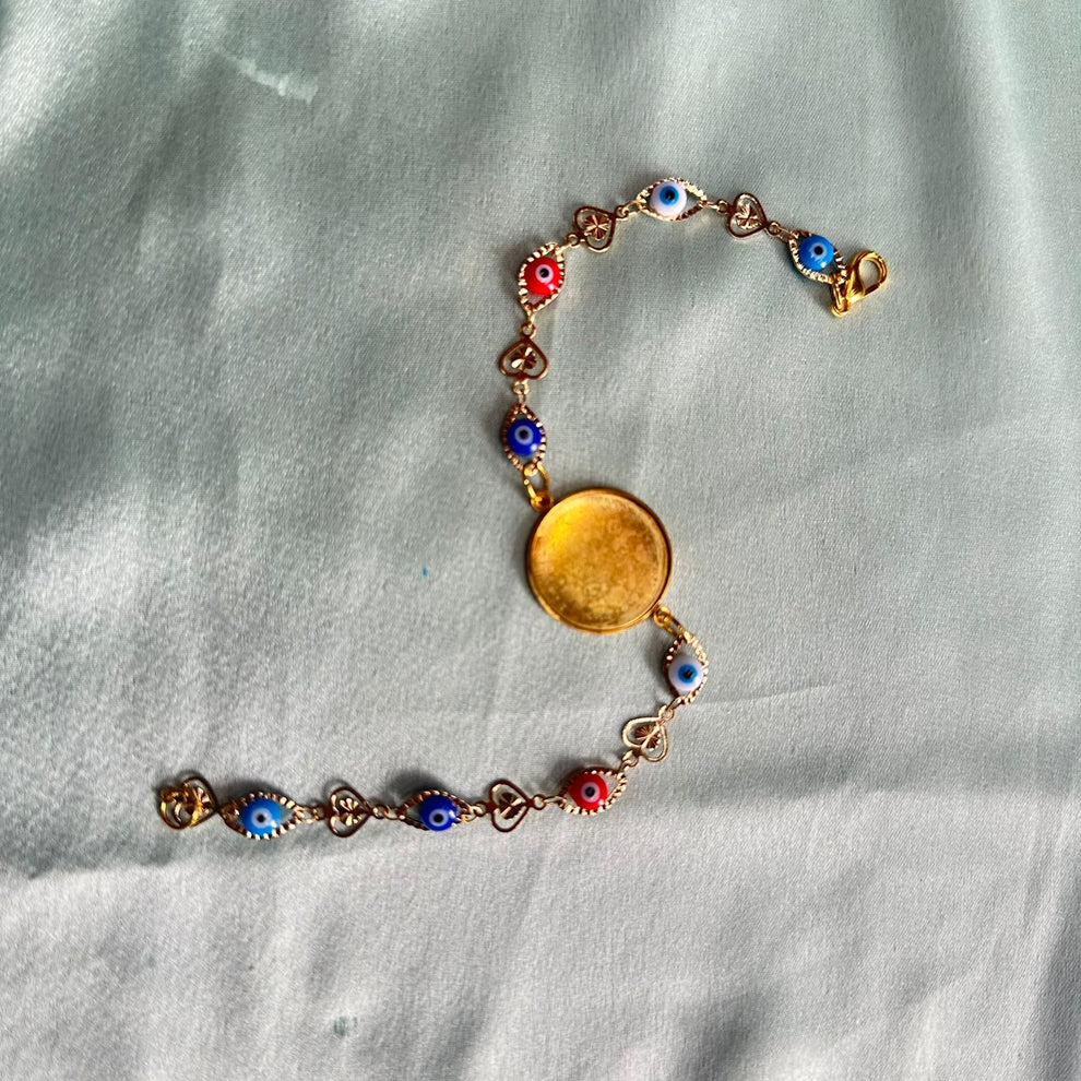 Rakhi bezel bracelet (1 pcs)