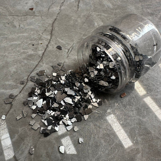 Glass chips Black