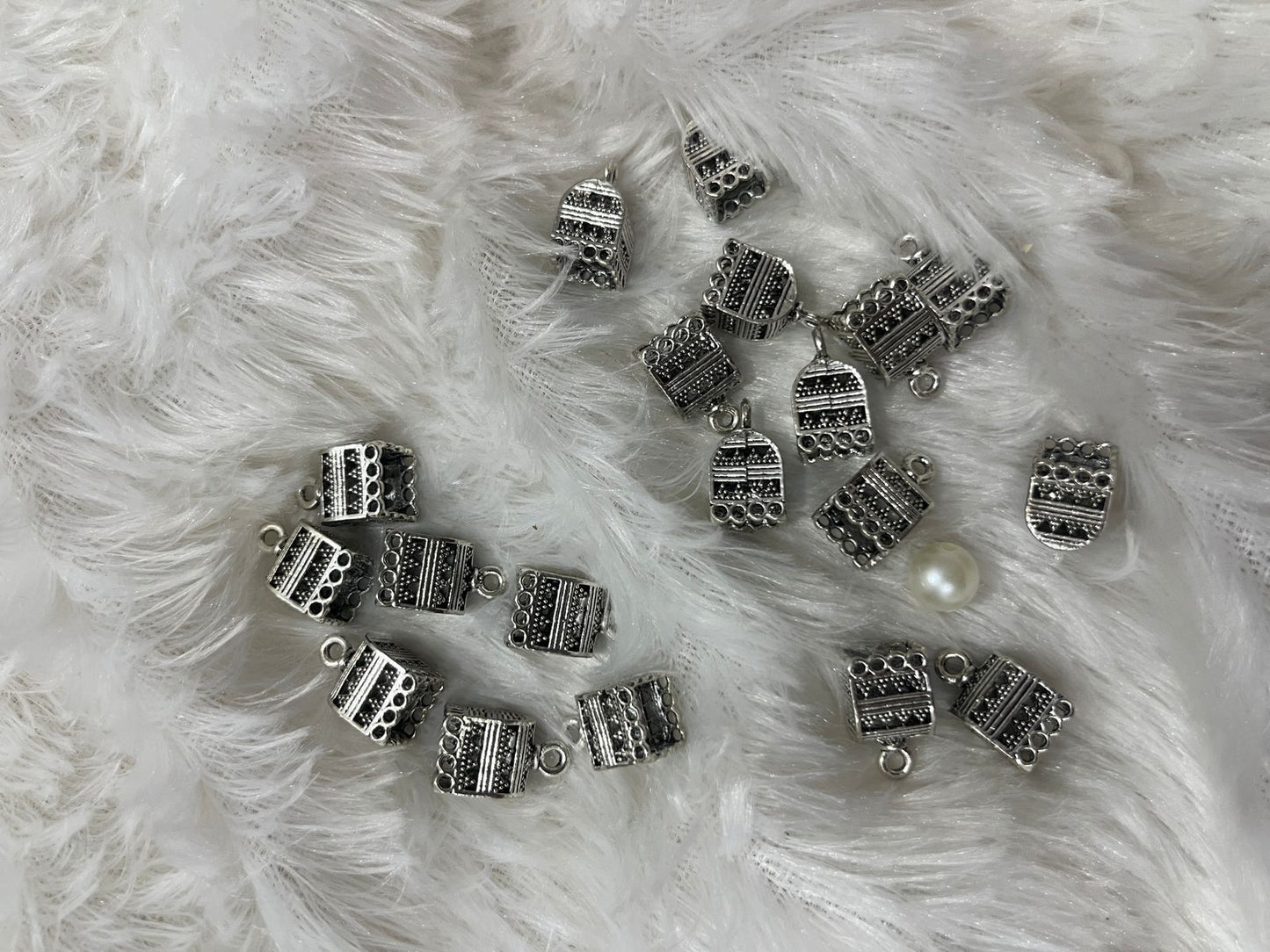 Silver beads A (1 pis)
