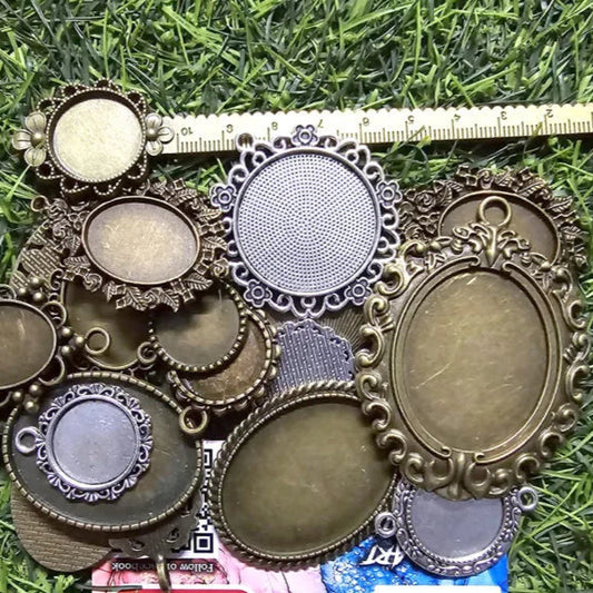 BEZEL FRAME PENDANT 10PC MIX DESIGN
